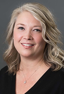 Headshot of dental hygienist Sara